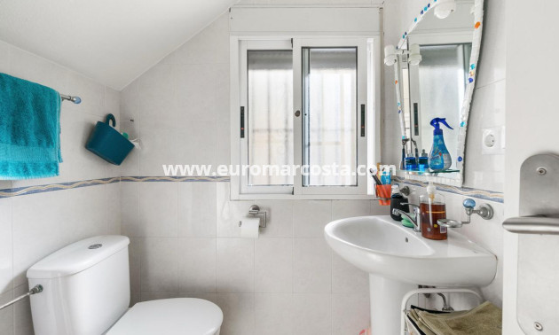 Sale - Casa - Orihuela Costa