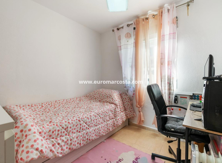Sale - Casa - Orihuela Costa