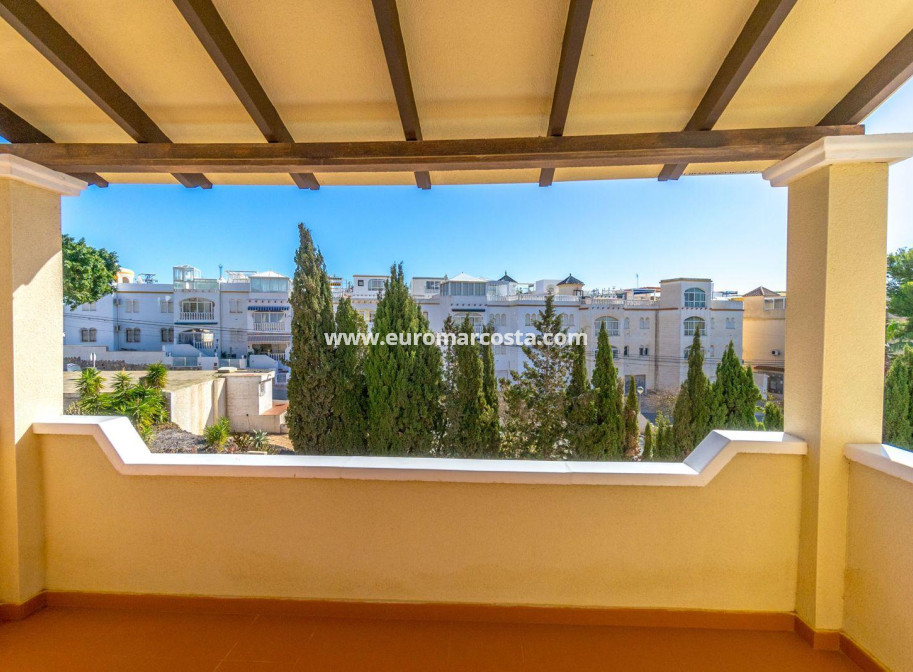 Sale - Casa - Orihuela Costa