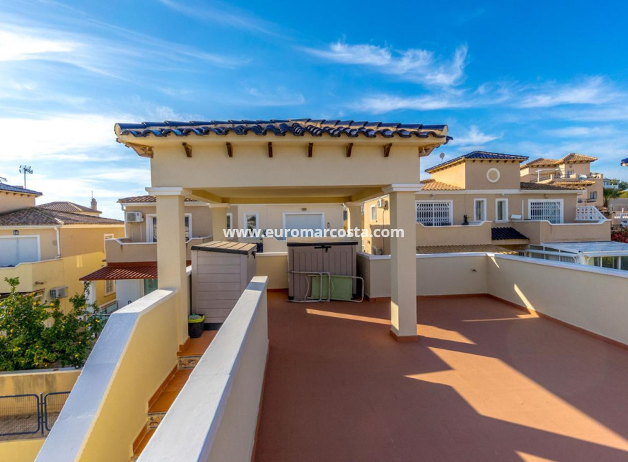 Sale - Casa - Orihuela Costa