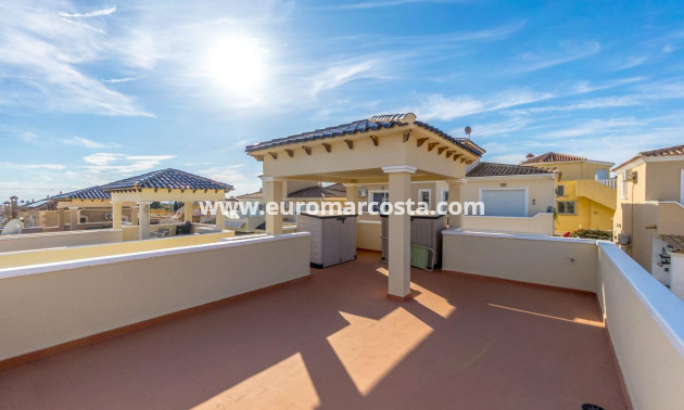Sale - Casa - Orihuela Costa