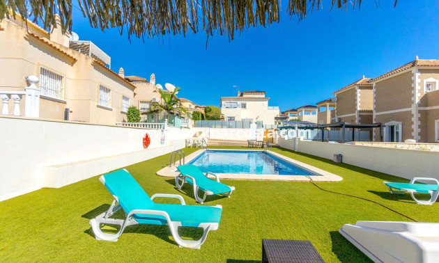 Sale - Casa - Orihuela Costa