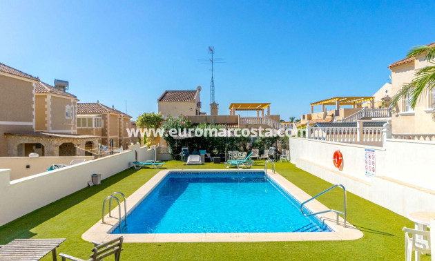Sale - Casa - Orihuela Costa