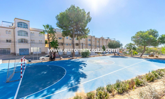 Sale - Casa - Orihuela Costa