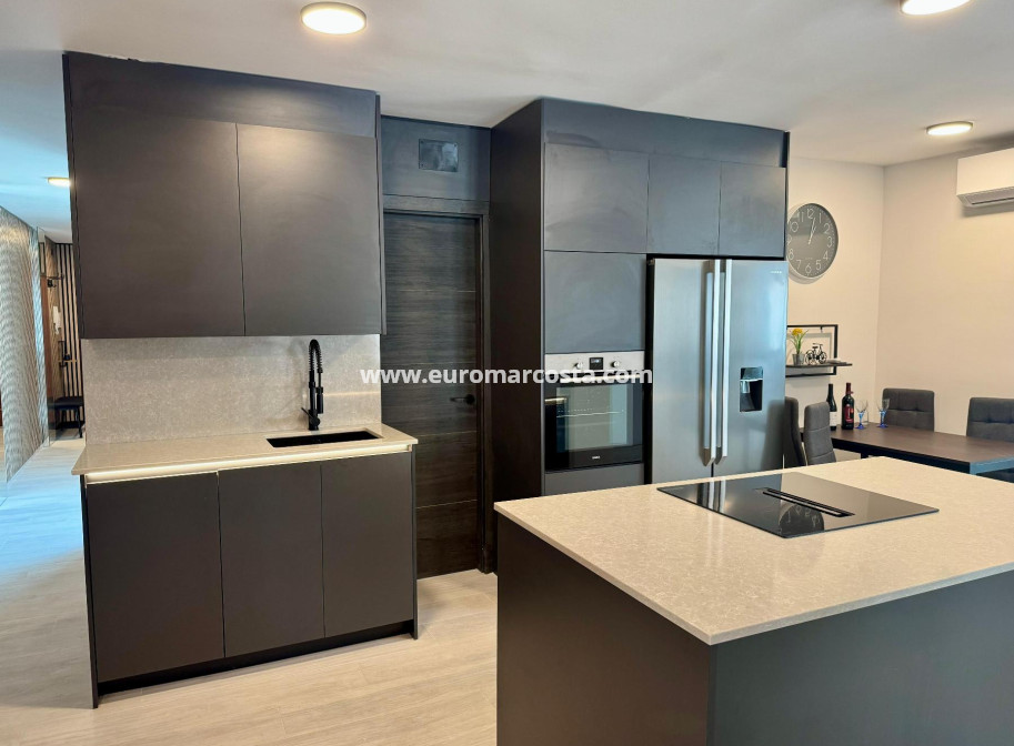 Venta - Apartamento / piso - Torrevieja - TORREVIEJA