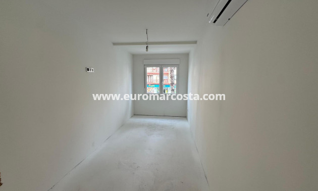 Sale - Apartment / flat - Torrevieja - TORREVIEJA