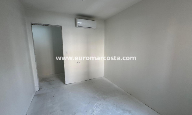 Sale - Apartment / flat - Torrevieja - TORREVIEJA