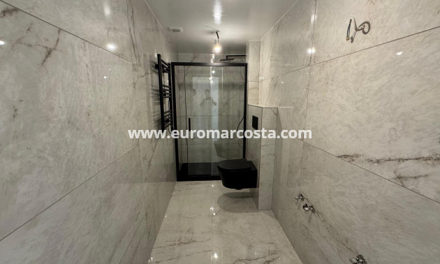 Sale - Apartment / flat - Torrevieja - TORREVIEJA