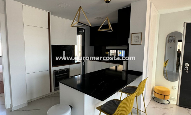 Venta - Bungalow - San Miguel de Salinas