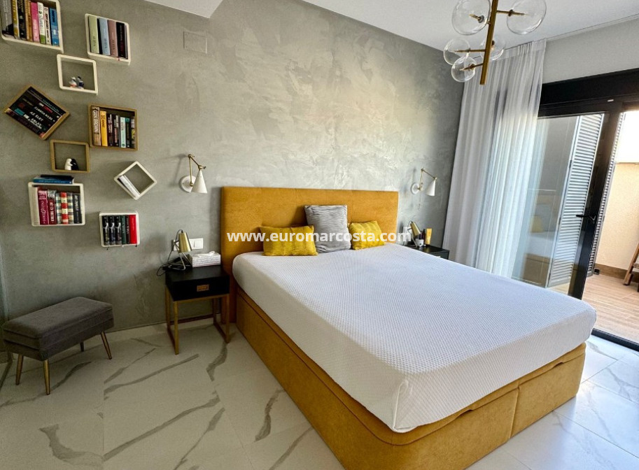Venta - Bungalow - San Miguel de Salinas