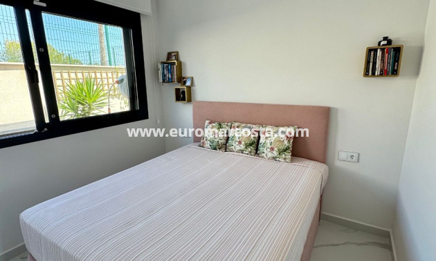 Venta - Bungalow - San Miguel de Salinas