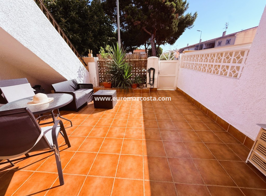 Sale - Bungalow Planta Baja - Torrevieja - TORREVIEJA