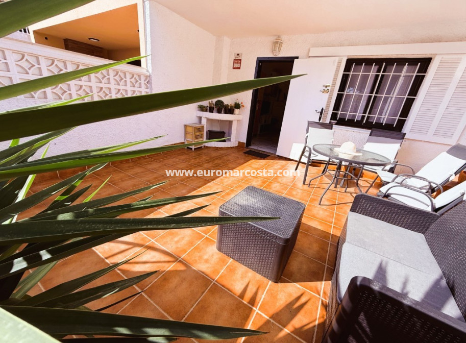 Sale - Bungalow Planta Baja - Torrevieja - TORREVIEJA