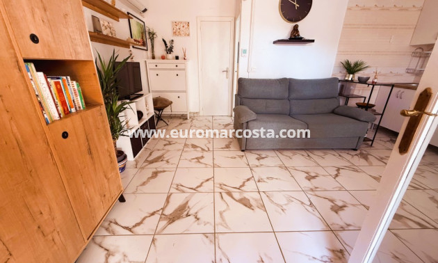 Sale - Bungalow Planta Baja - Torrevieja - TORREVIEJA