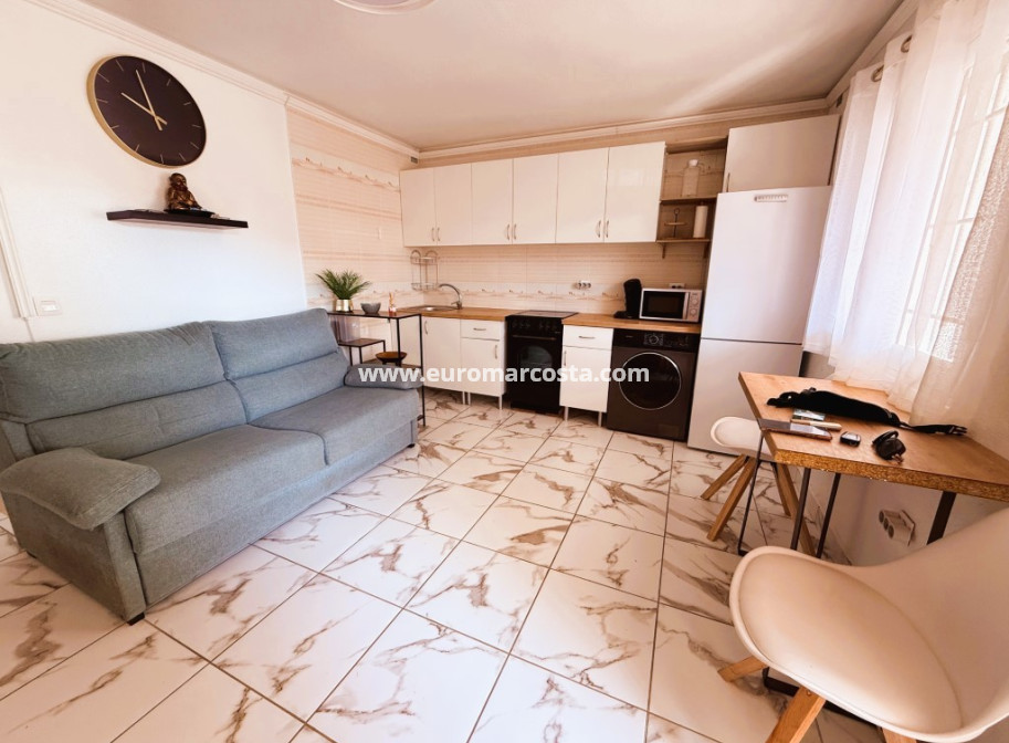 Sale - Bungalow Planta Baja - Torrevieja - TORREVIEJA