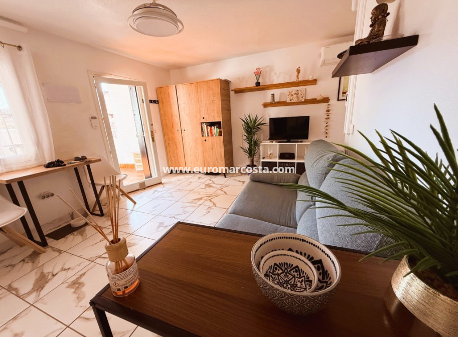 Sale - Bungalow Planta Baja - Torrevieja - TORREVIEJA