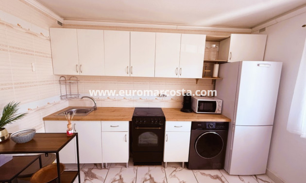 Sale - Bungalow Planta Baja - Torrevieja - TORREVIEJA