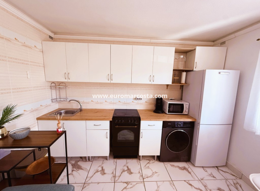 Sale - Bungalow Planta Baja - Torrevieja - TORREVIEJA