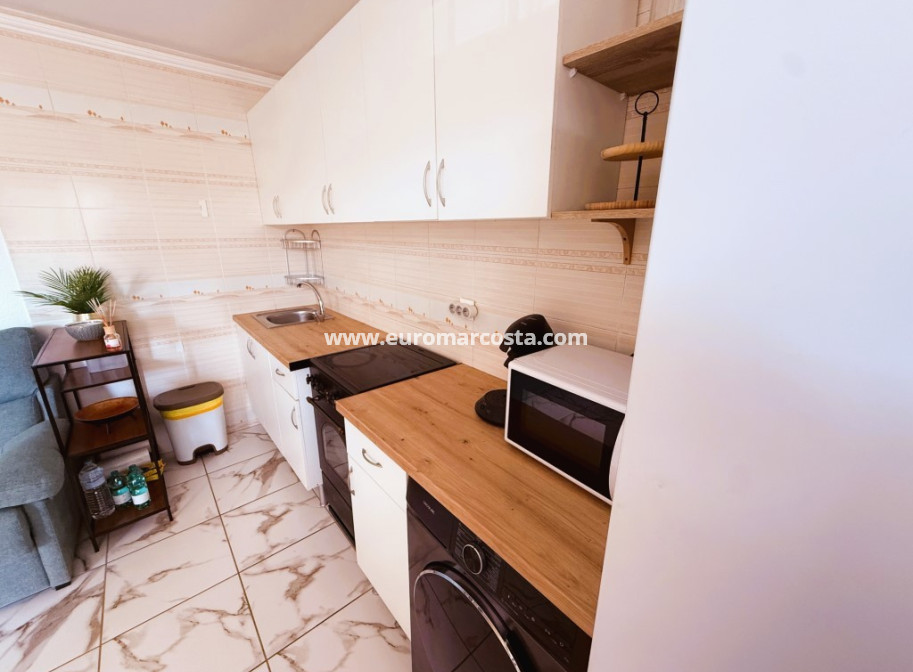 Sale - Bungalow Planta Baja - Torrevieja - TORREVIEJA