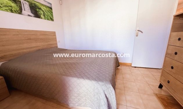 Sale - Bungalow Planta Baja - Torrevieja - TORREVIEJA