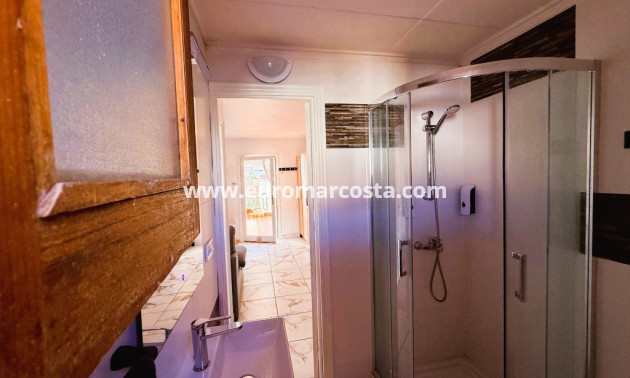 Sale - Bungalow Planta Baja - Torrevieja - TORREVIEJA