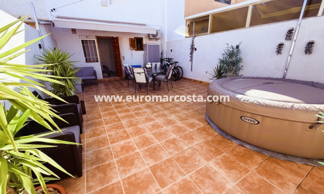 Sale - Bungalow Planta Baja - Torrevieja - TORREVIEJA