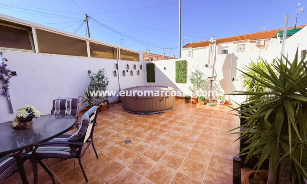 Sale - Bungalow Planta Baja - Torrevieja - TORREVIEJA