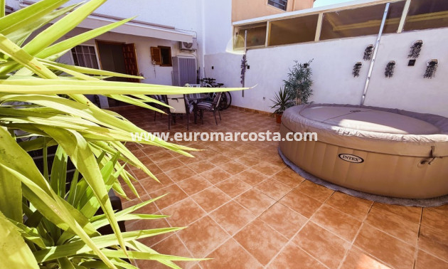 Sale - Bungalow Planta Baja - Torrevieja - TORREVIEJA