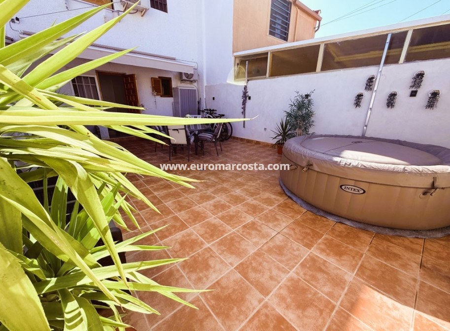 Sale - Bungalow Planta Baja - Torrevieja - TORREVIEJA