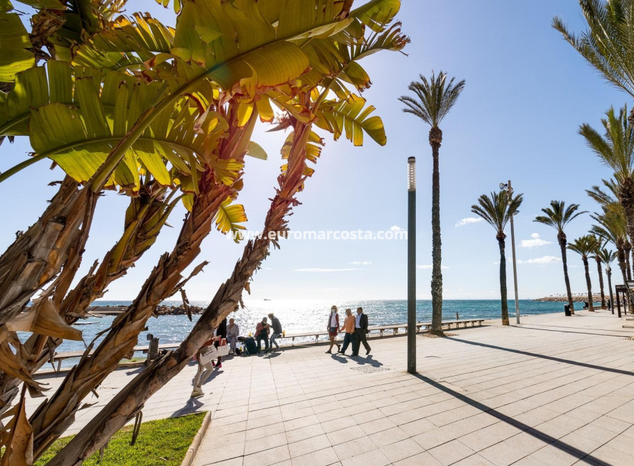 Sale - Bungalow Planta Baja - Torrevieja - TORREVIEJA