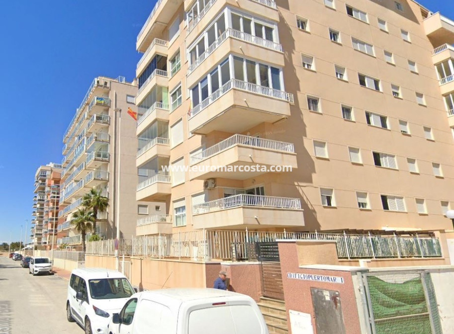 Venta - Apartamento / piso - Guardamar del Segura - Puerto Deportivo