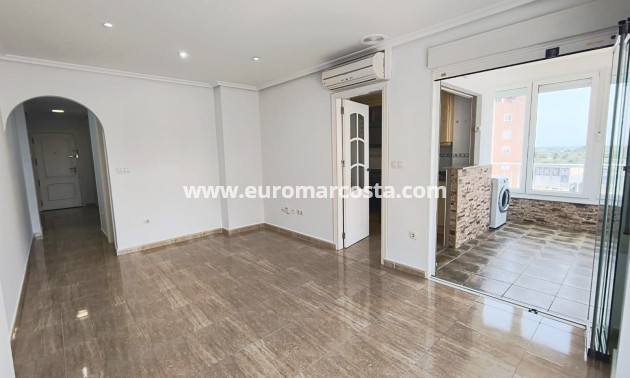 Venta - Apartamento / piso - Guardamar del Segura - Puerto Deportivo