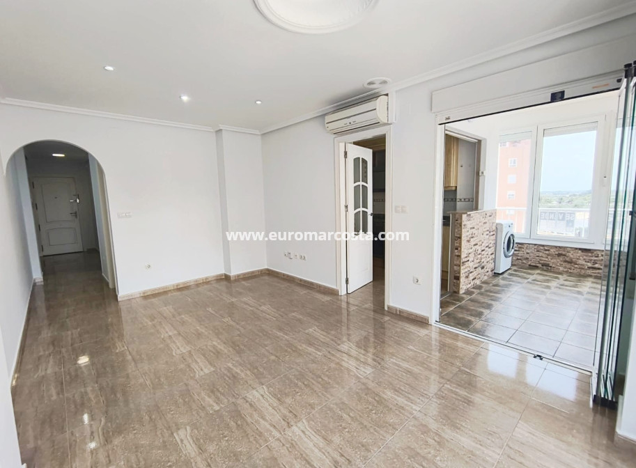 Venta - Apartamento / piso - Guardamar del Segura - Puerto Deportivo