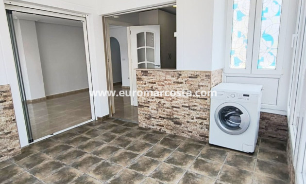 Venta - Apartamento / piso - Guardamar del Segura - Puerto Deportivo