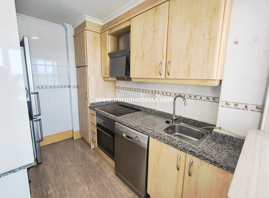 Venta - Apartamento / piso - Guardamar del Segura - Puerto Deportivo