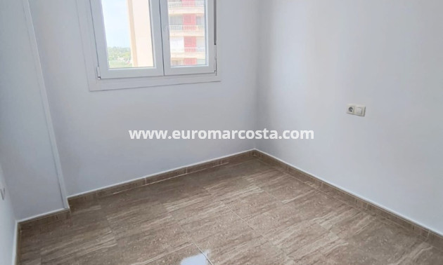 Venta - Apartamento / piso - Guardamar del Segura - Puerto Deportivo