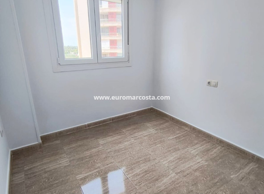Venta - Apartamento / piso - Guardamar del Segura - Puerto Deportivo