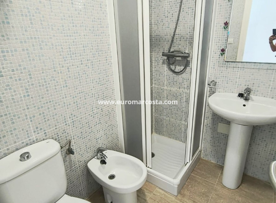 Venta - Apartamento / piso - Guardamar del Segura - Puerto Deportivo