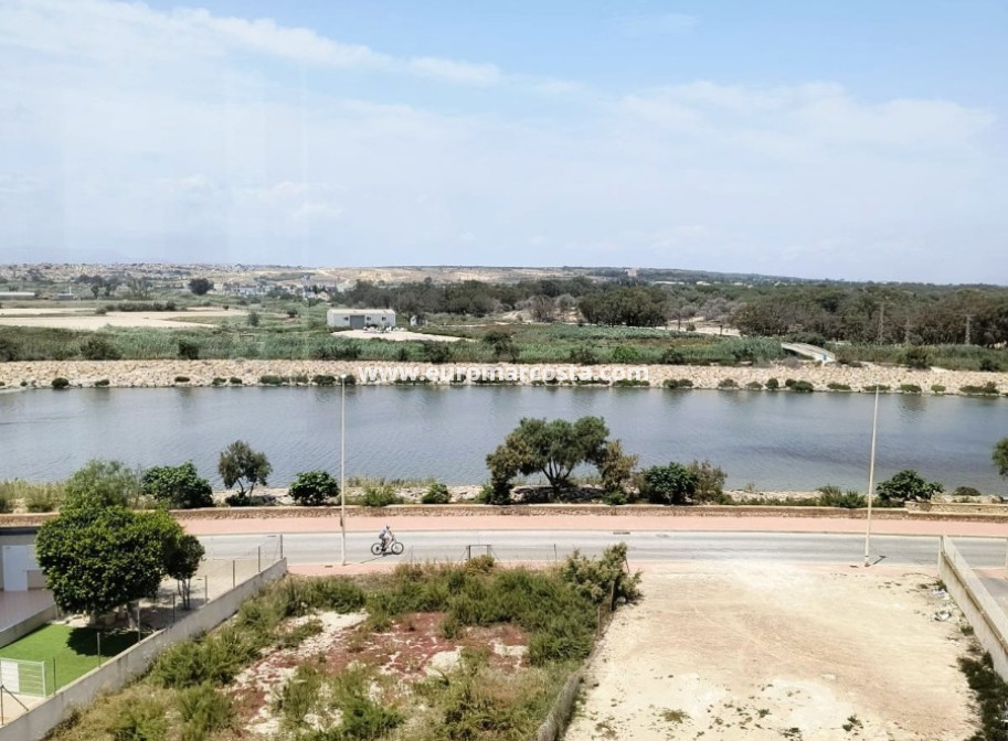 Venta - Apartamento / piso - Guardamar del Segura - Puerto Deportivo