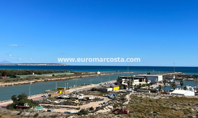 Venta - Apartamento / piso - Guardamar del Segura - Puerto Deportivo