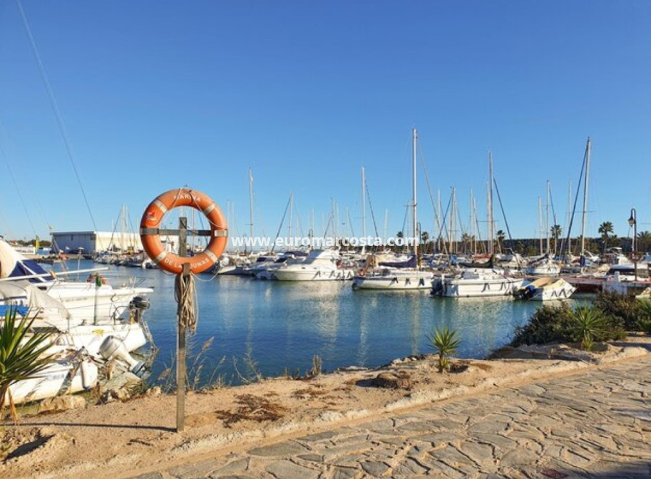 Venta - Apartamento / piso - Guardamar del Segura - Puerto Deportivo