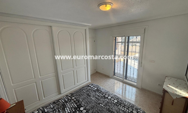 Sale - Villa - Ciudad Quesada