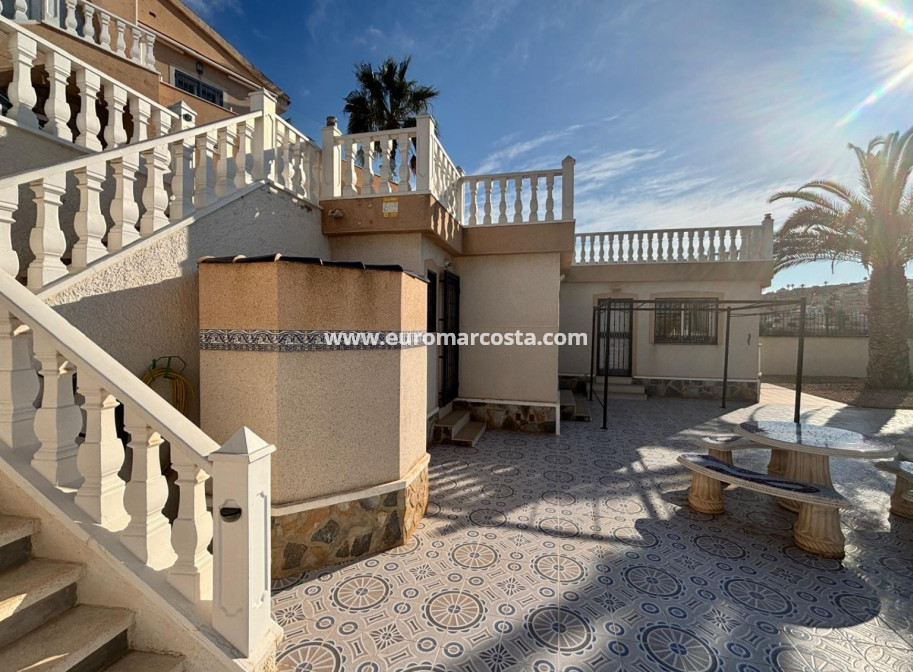 Sale - Villa - Ciudad Quesada