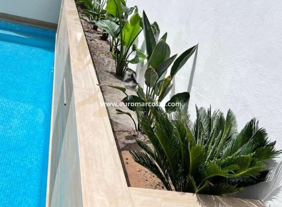 Objekte zum Wiederverkauf - Haus - Orihuela Costa