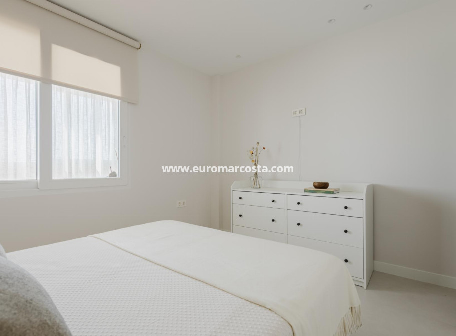 Sale - Apartment / flat - Torrevieja - TORREVIEJA