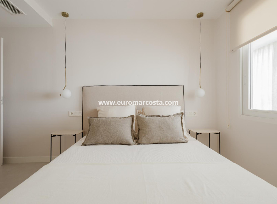 Sale - Apartment / flat - Torrevieja - TORREVIEJA