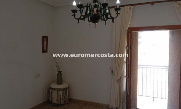 Sale - Country house - Daya Nueva