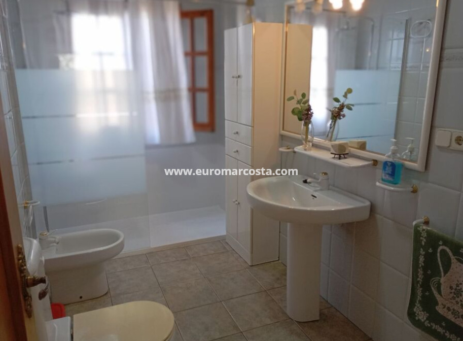 Sale - Country house - Daya Nueva