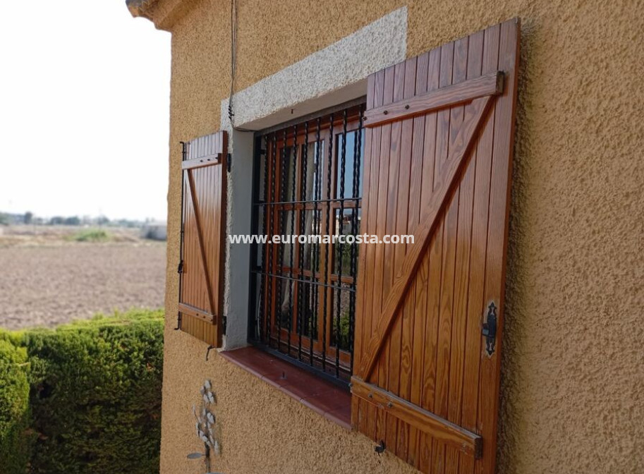 Sale - Country house - Daya Nueva