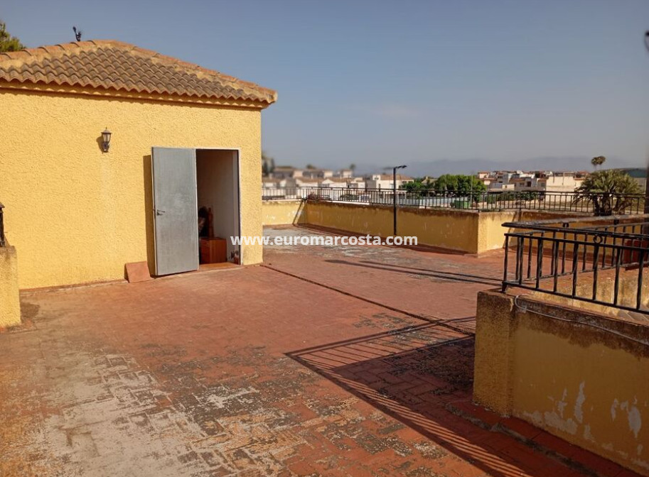 Sale - Country house - Daya Nueva